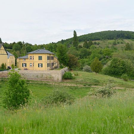 Herberge Hof Armada Wiesbaden Exterior foto