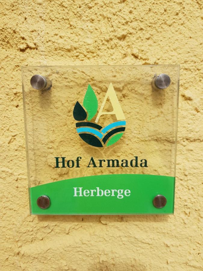 Herberge Hof Armada Wiesbaden Exterior foto